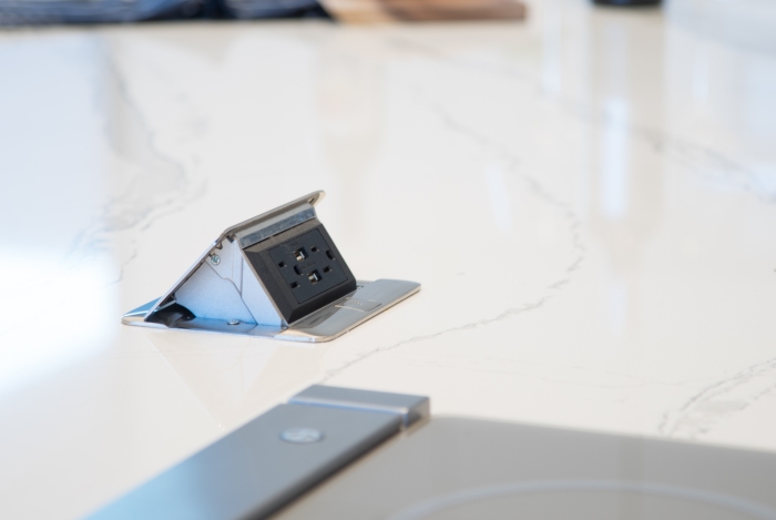 Electrical-outlet-on-countertop