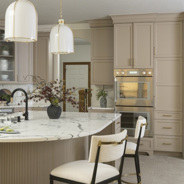 Shifting the entry door over created better sightlines